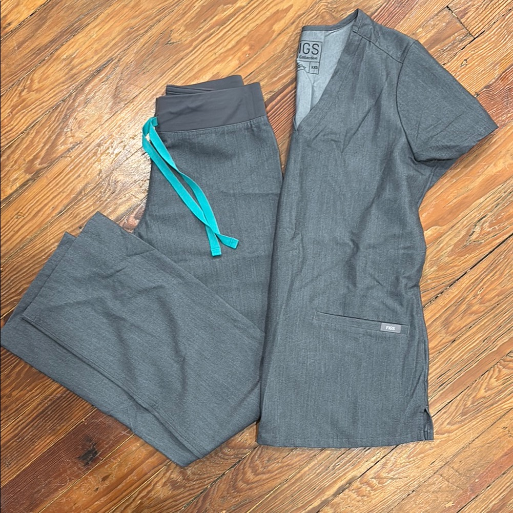 Figs Graphite Gray Scrub Set Xxs